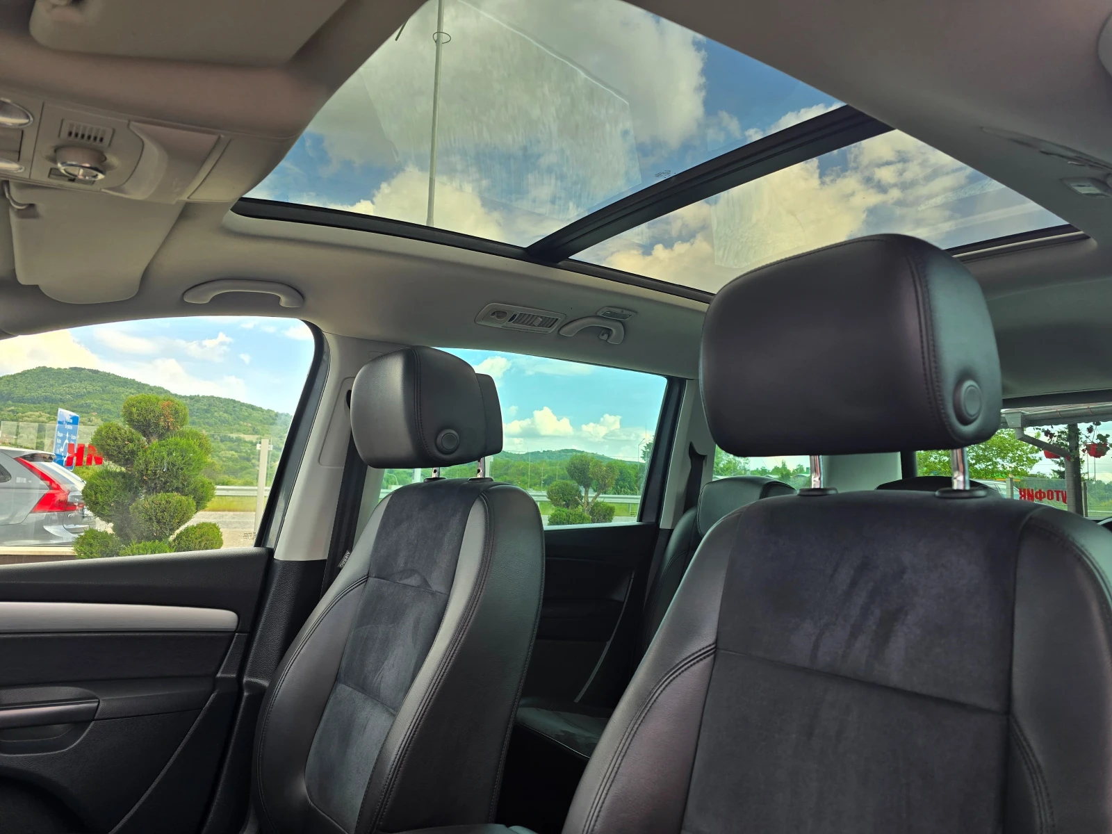VW Sharan 2.0TDI 140кс 4MOTION, снимка 14 - Автомобили и джипове - 54674071