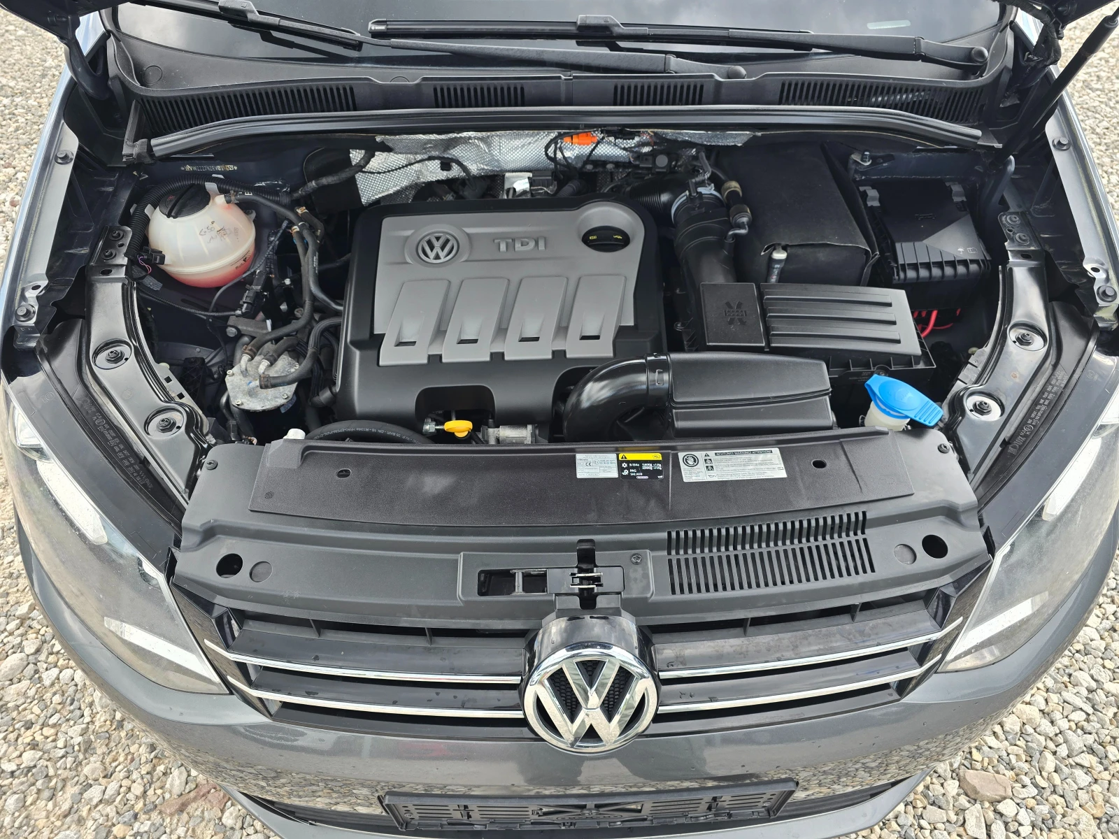 VW Sharan 2.0TDI 140кс 4MOTION, снимка 17 - Автомобили и джипове - 54674071