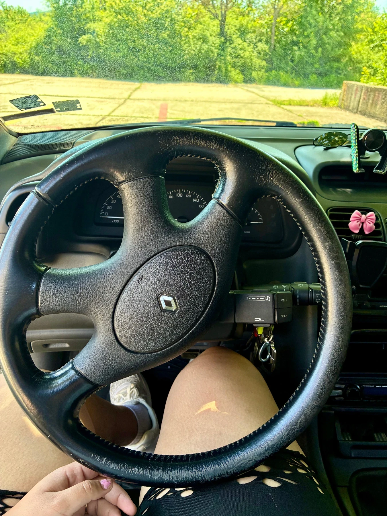 Renault Laguna 2.0i, снимка 4 - Автомобили и джипове - 54680720