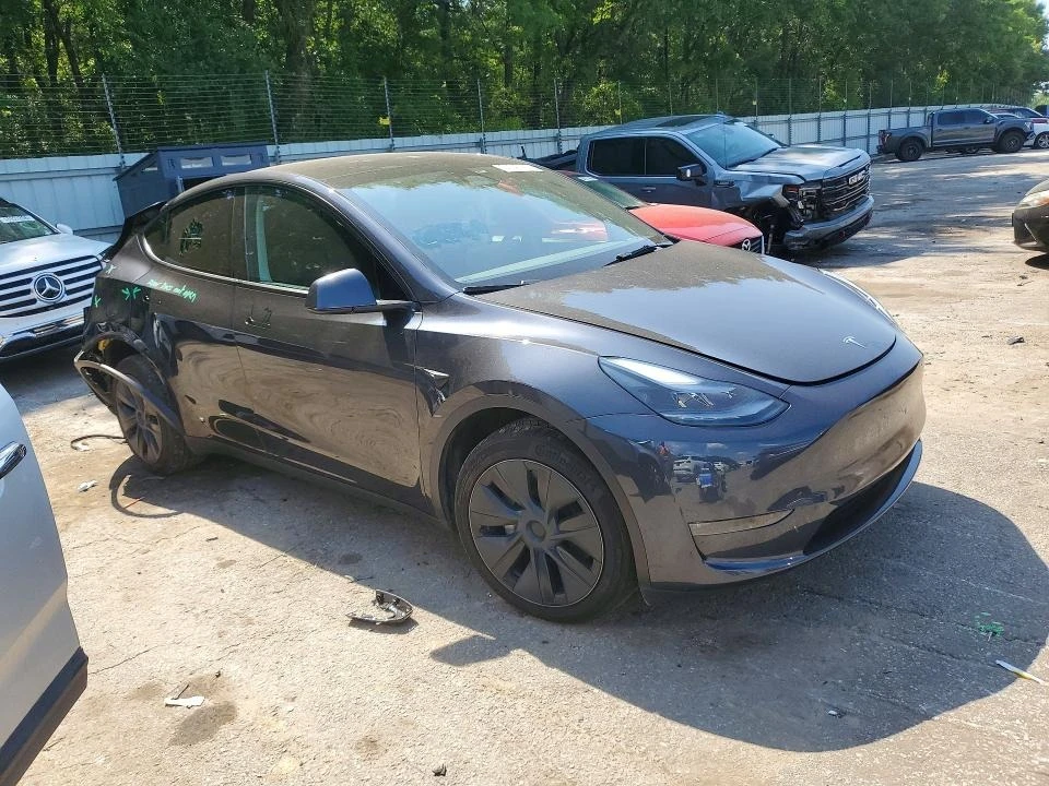 Tesla Model Y, снимка 4 - Автомобили и джипове - 55046188