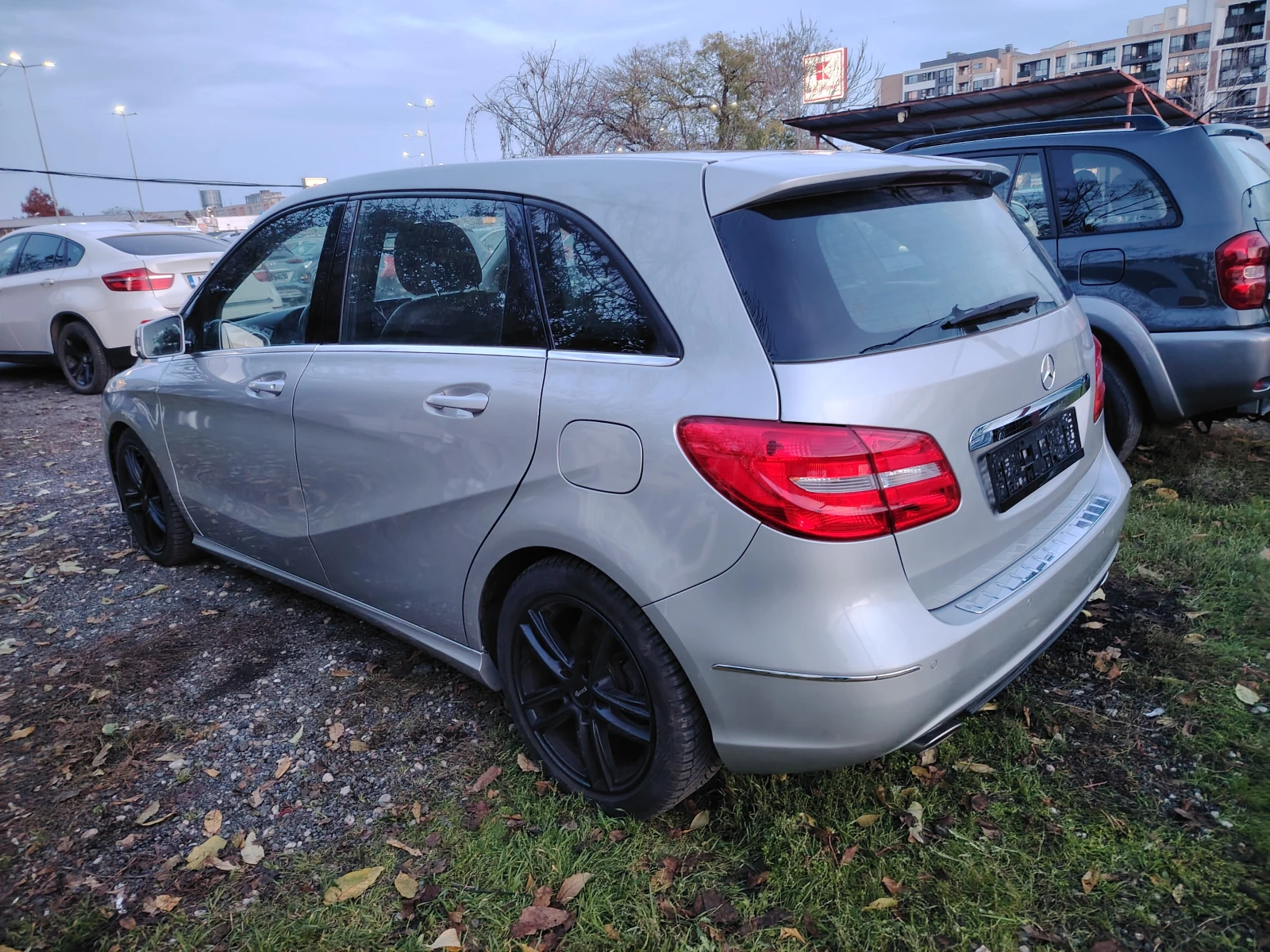 Mercedes-Benz B 200 1.6i, снимка 8 - Автомобили и джипове - 55105412
