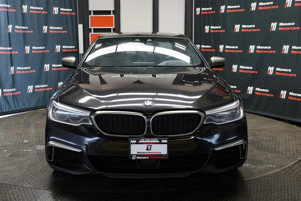BMW 550 XDRIVE /МАСАЖИ/PANO#ПОДГРЕВ/ОБДУХВАНЕ/360КАМЕРИ/, снимка 2 - Автомобили и джипове - 55129569