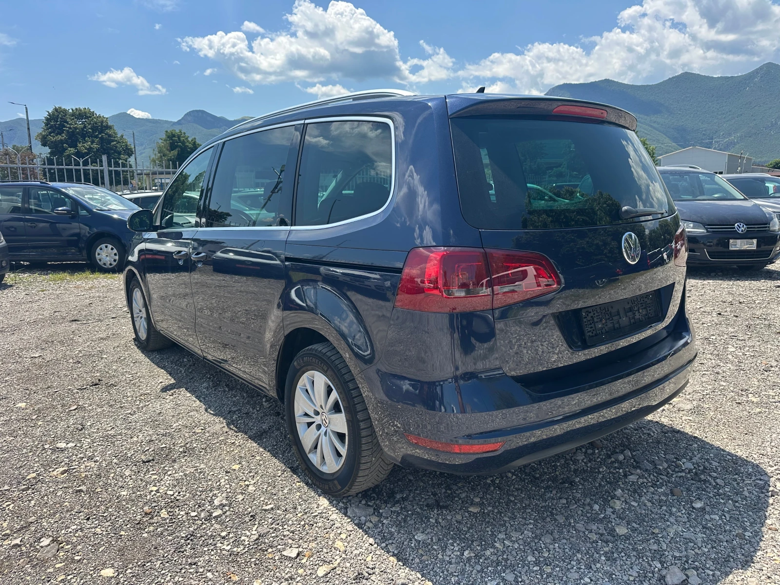 VW Sharan 2.0TDI 140kc 4x4, снимка 5 - Автомобили и джипове - 55300590