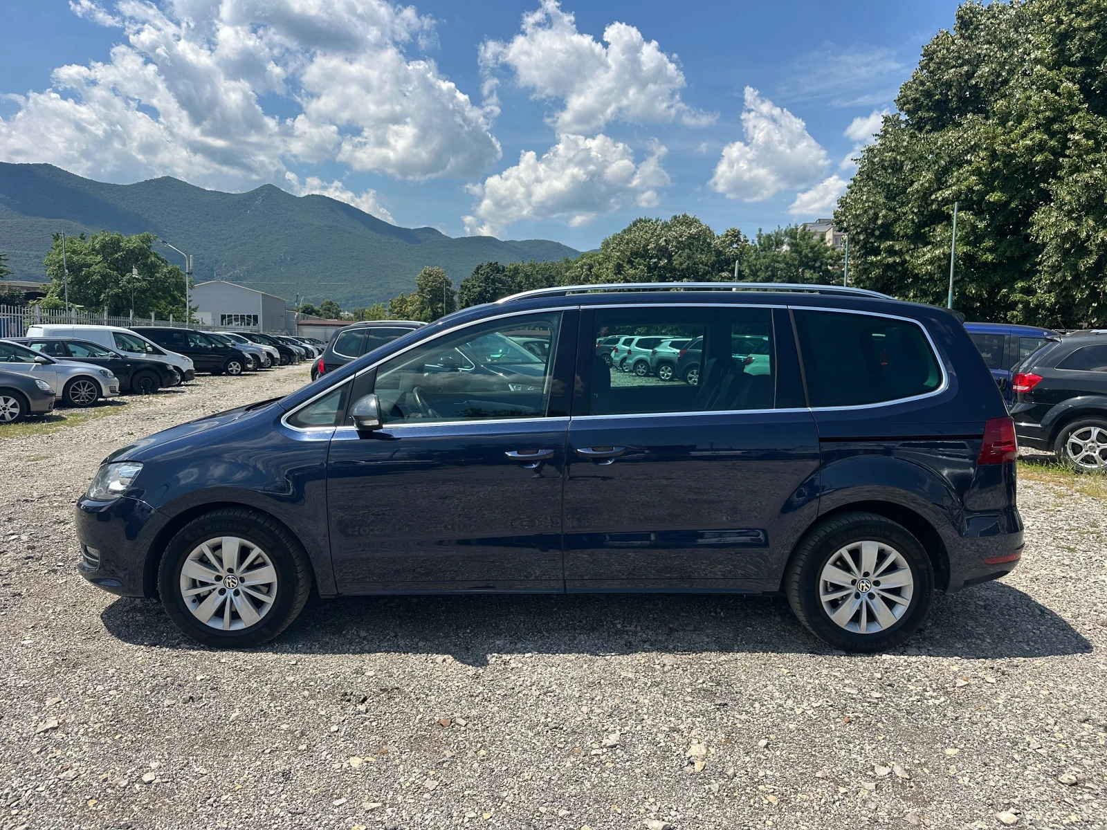 VW Sharan 2.0TDI 140kc 4x4, снимка 6 - Автомобили и джипове - 55300590