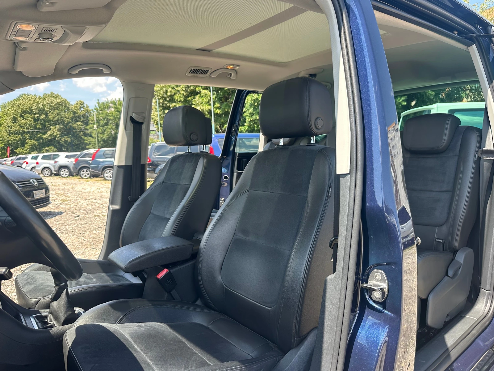 VW Sharan 2.0TDI 140kc 4x4, снимка 9 - Автомобили и джипове - 55300590
