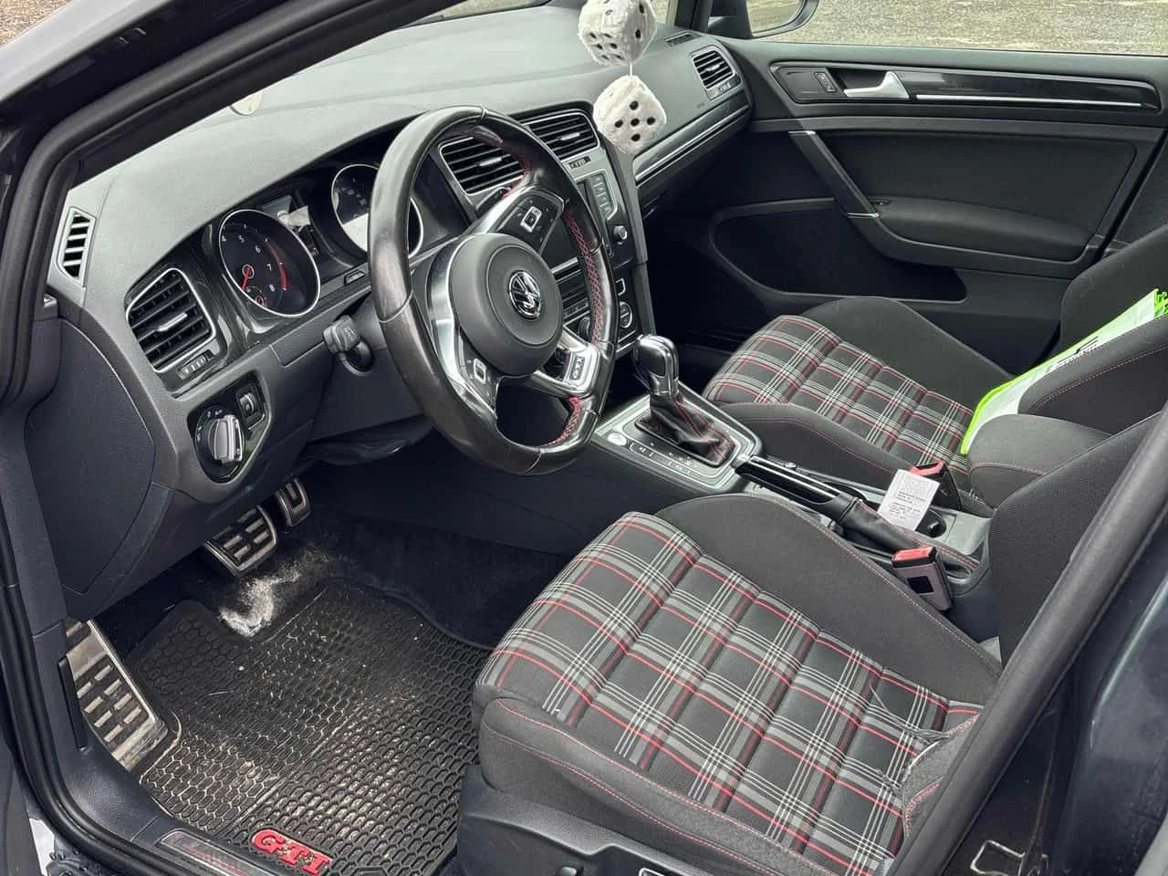 VW Golf GTI/CARFAX/ DSG/Подгрев на седалките , снимка 5 - Автомобили и джипове - 55590424