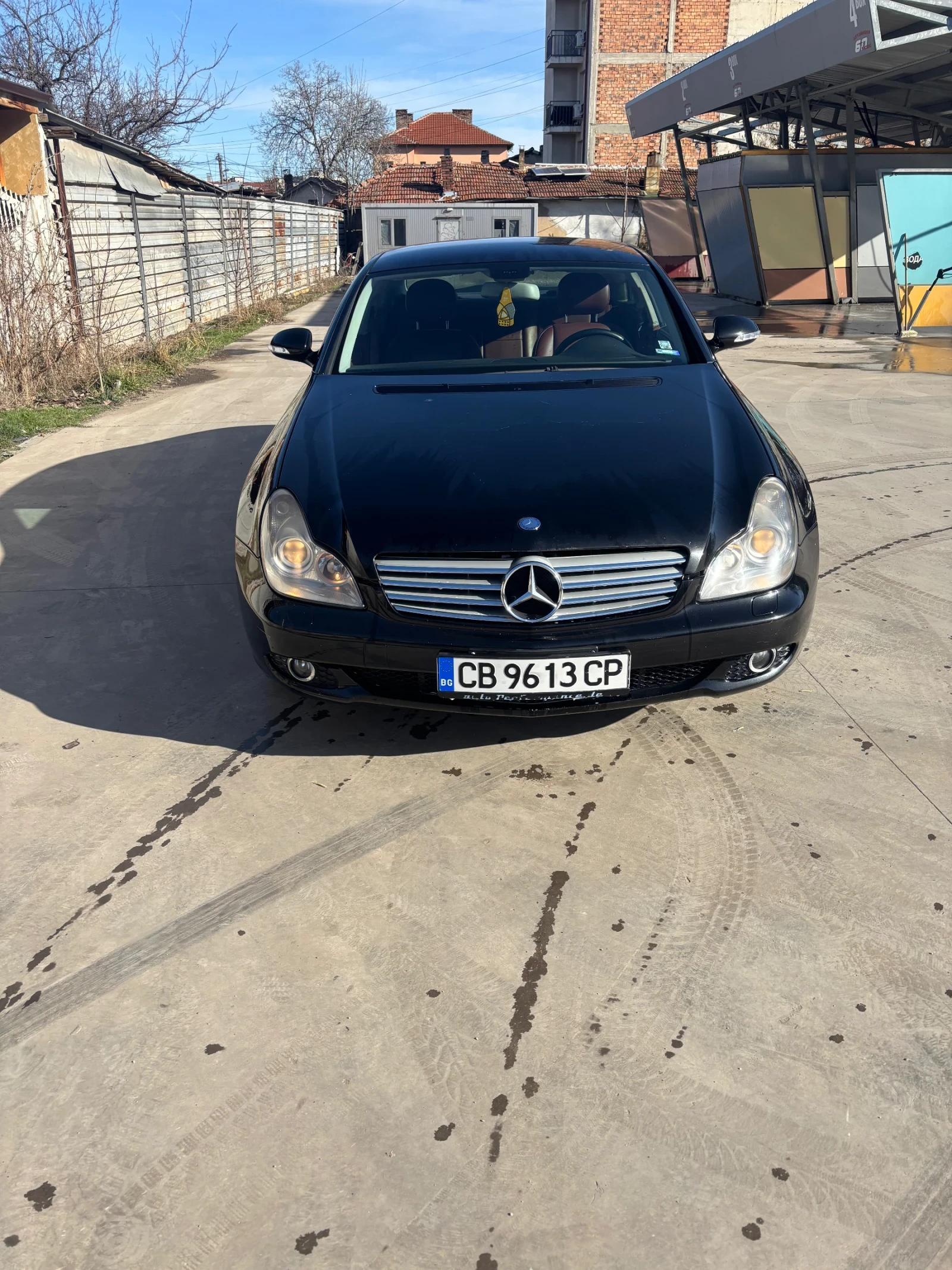 Mercedes-Benz 320