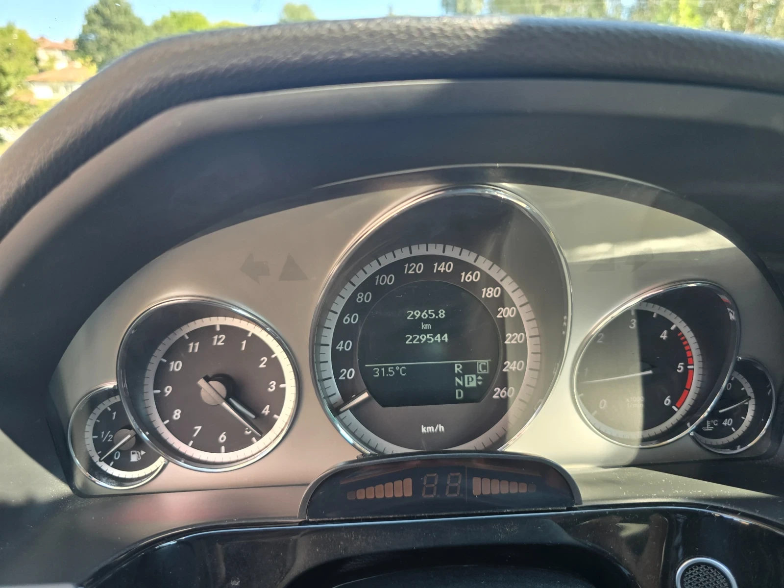 Mercedes-Benz E 350, снимка 7 - Автомобили и джипове - 55740567