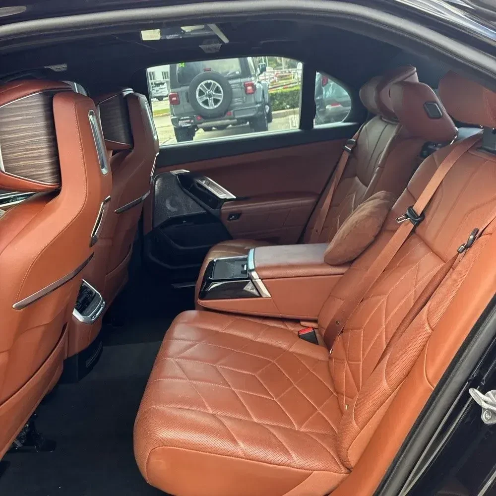 BMW i7 BMW I7 XDRIVE60 �������� ������� ���� | Mobile.bg � ����������� 8