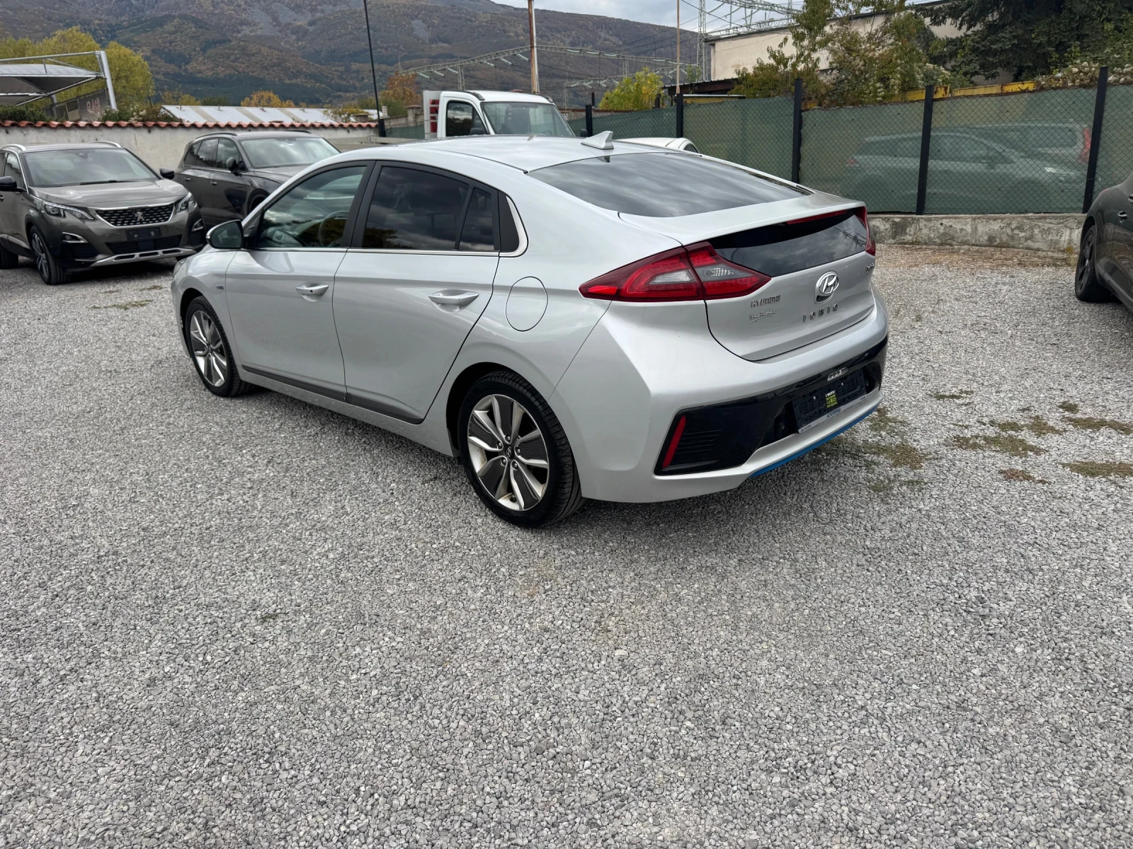 Hyundai Ioniq 1.6 Hybrid 140hp* LED* NAVI* ������* ���� 6 | Mobile.bg � ����������� 8