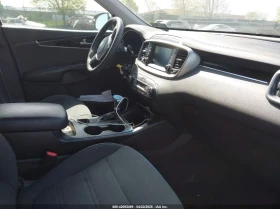 Kia Sorento 3.3L V-6 DI, DOHC, VVT, 290HP All Wheel Drive - 16700 лв. - 39175040 9
