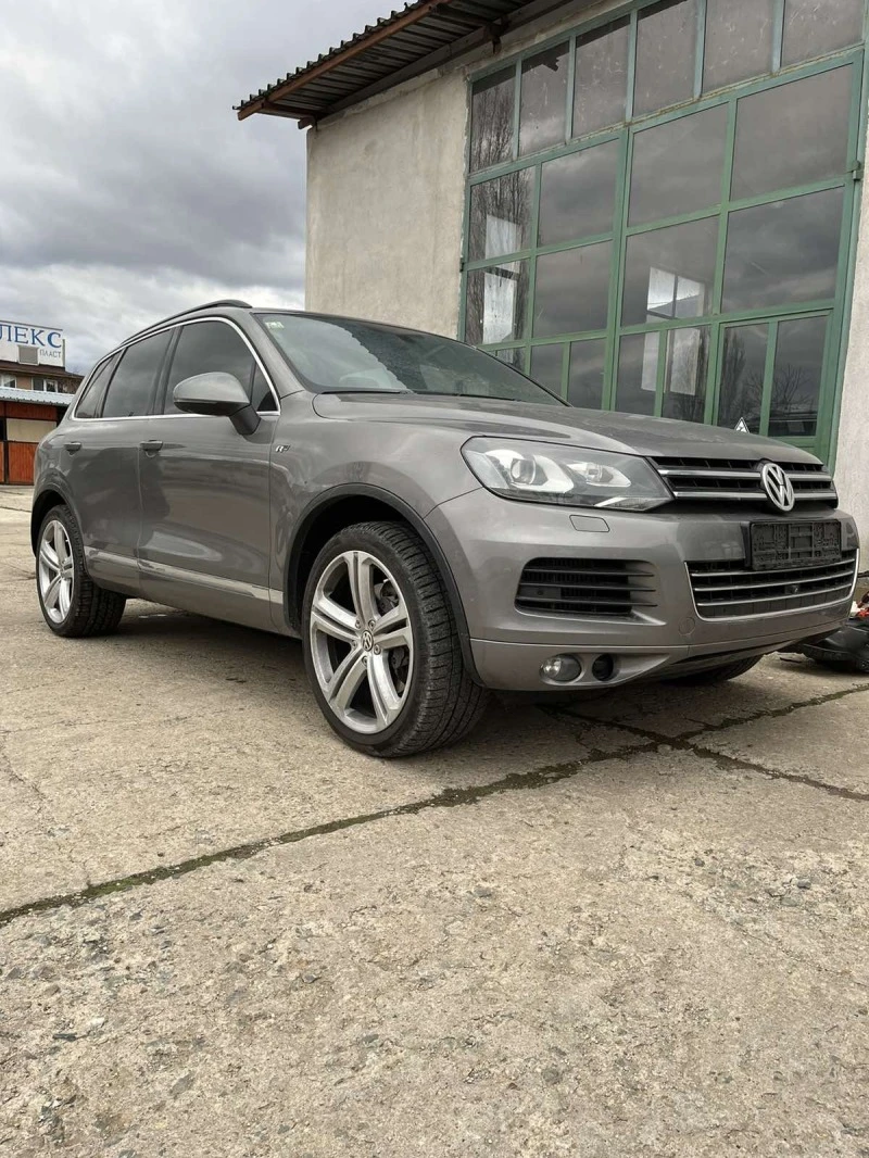 VW Touareg 4.2TDI, снимка 1 - Автомобили и джипове - 44824918