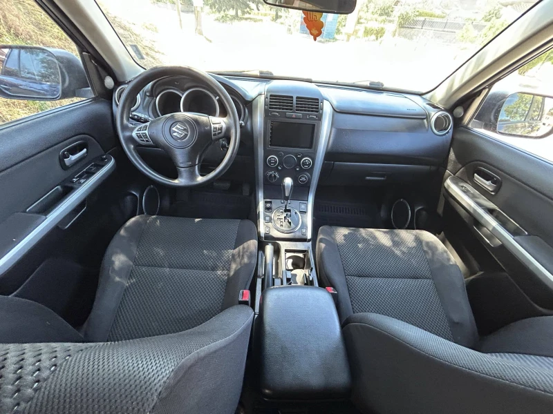 Suzuki Grand vitara 2.4-Газ/4х4/Автоматик, снимка 11 - Автомобили и джипове - 46809656