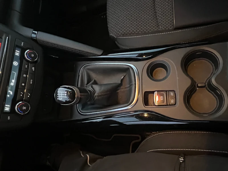 Renault Kadjar 1.5 , снимка 5 - Автомобили и джипове - 52757523