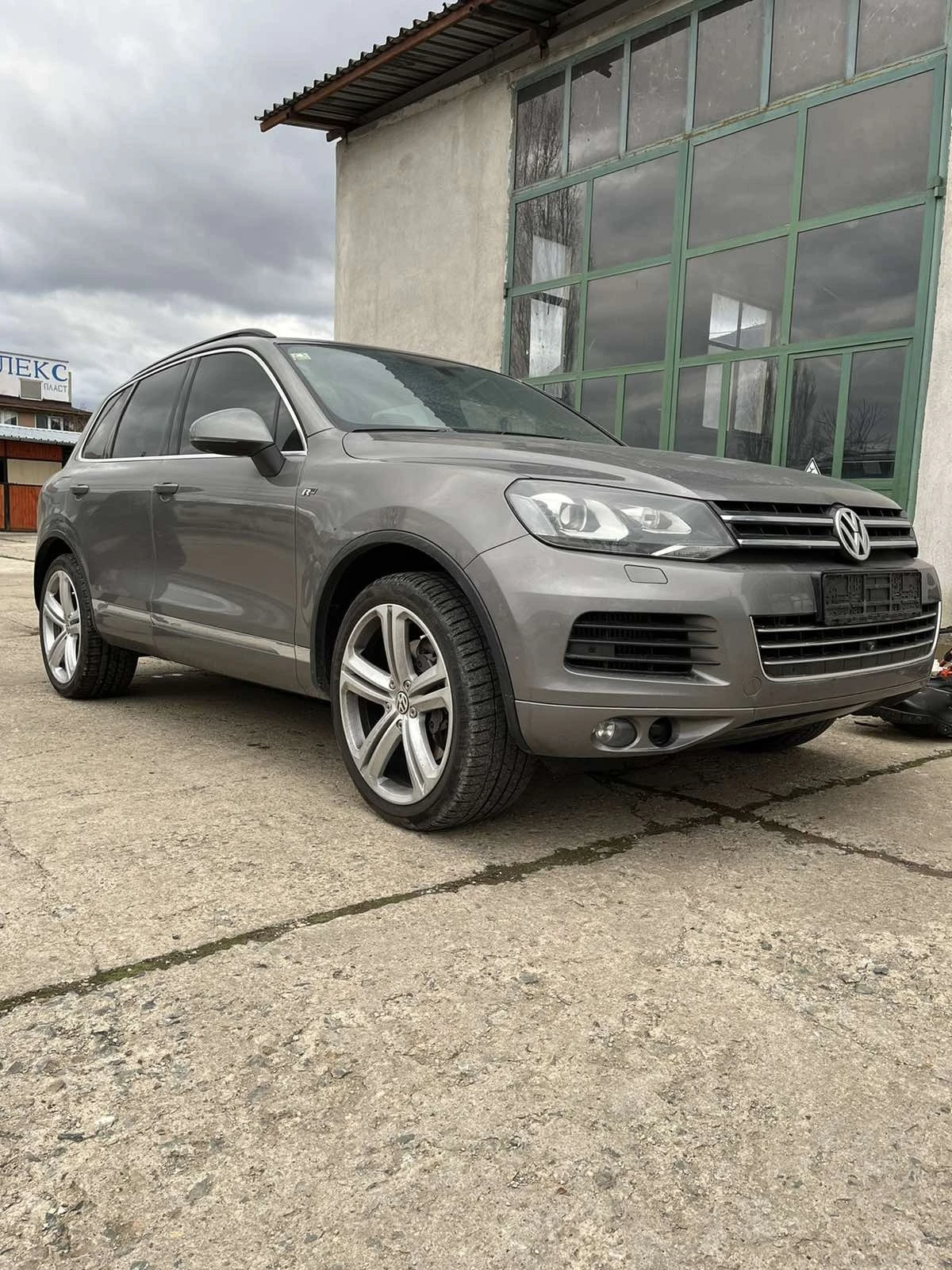 VW Touareg 4.2TDI - [1] 