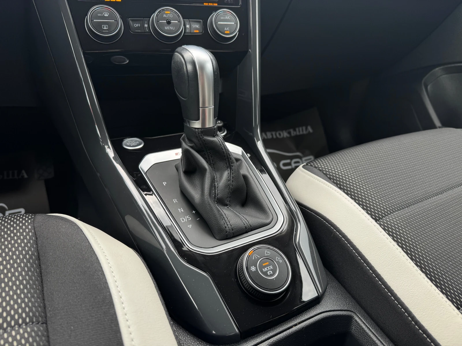 VW T-Roc 2.0D-4x4-FULL-DIGITAL-KEYLESS-DISTRONIC-BLIND SPOT | Mobile.bg   15