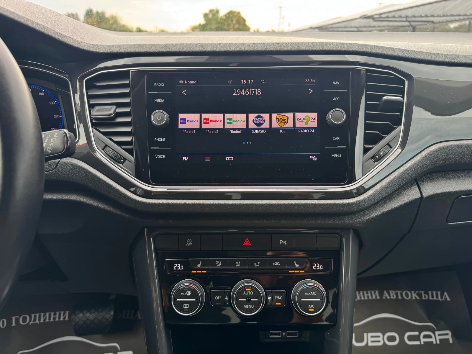 VW T-Roc 2.0D-4x4-FULL-DIGITAL-KEYLESS-DISTRONIC-BLIND SPOT | Mobile.bg   13