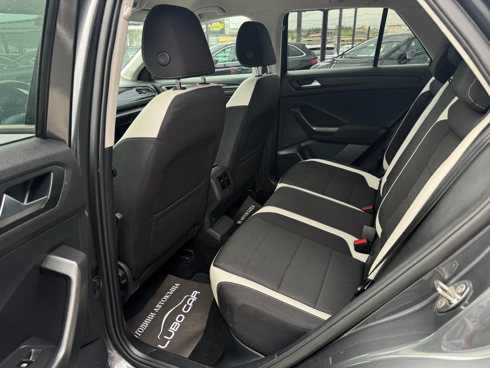 VW T-Roc 2.0D-4x4-FULL-DIGITAL-KEYLESS-DISTRONIC-BLIND SPOT | Mobile.bg   16