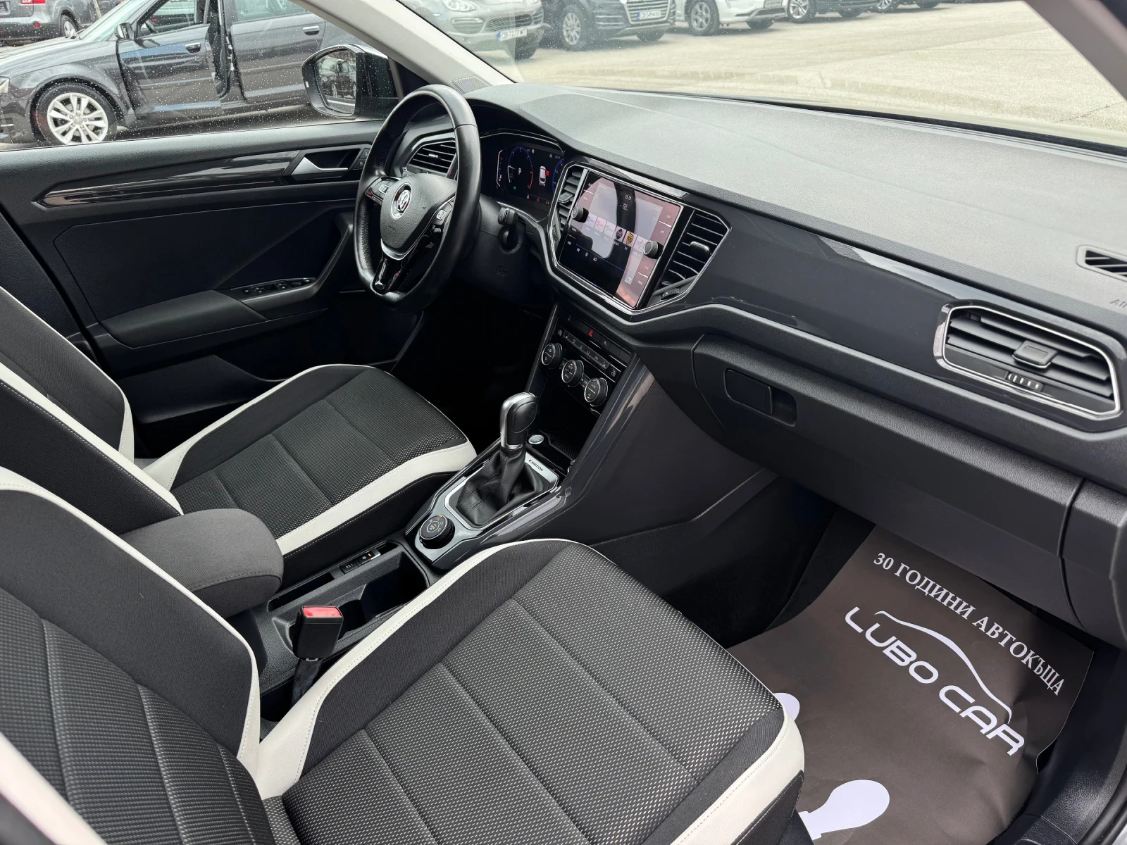 VW T-Roc 2.0D-4x4-FULL-DIGITAL-KEYLESS-DISTRONIC-BLIND SPOT | Mobile.bg   17