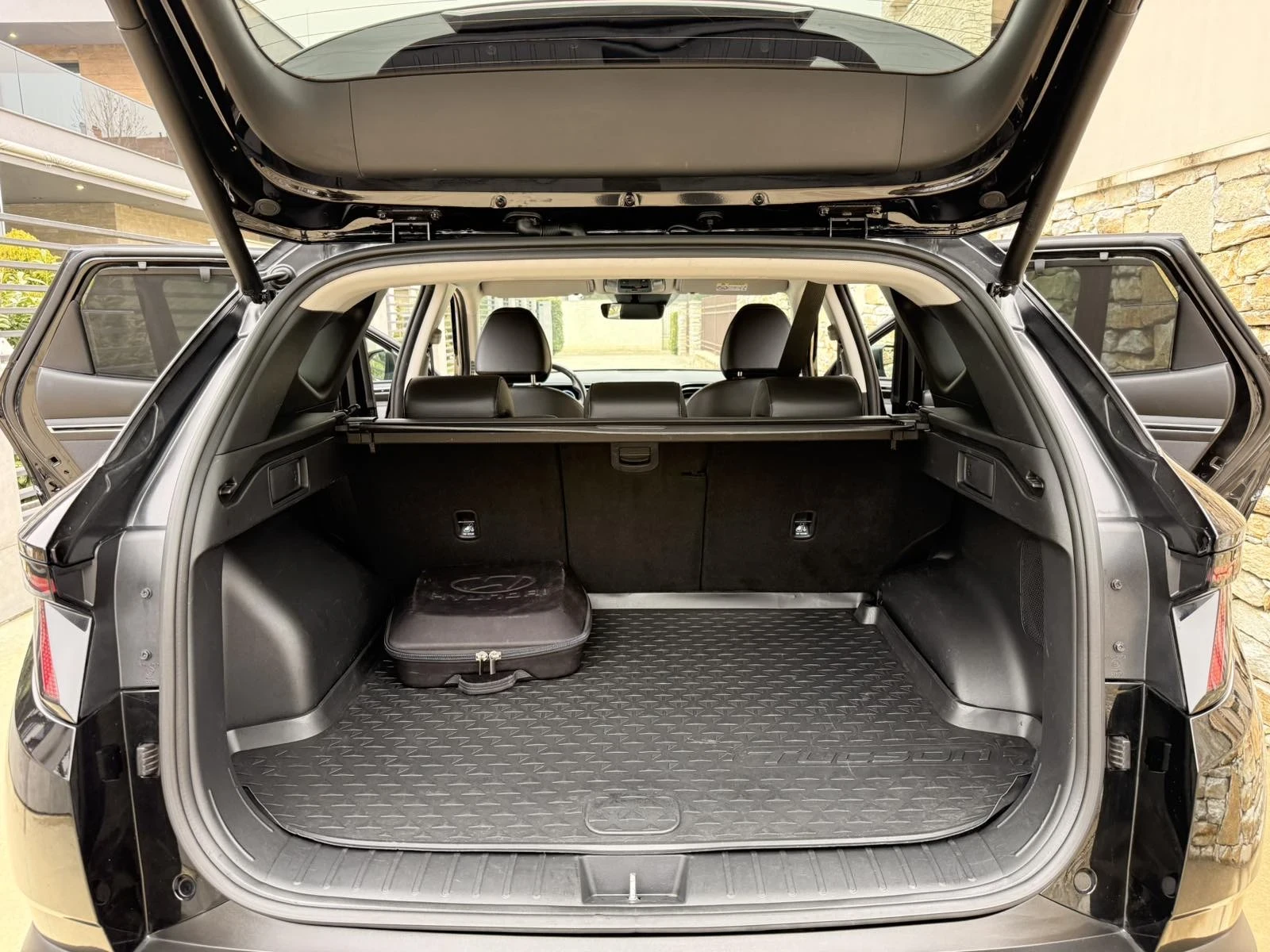 Hyundai Tucson Plug-in-Hybrid 4* 4  | Mobile.bg � ����������� 11