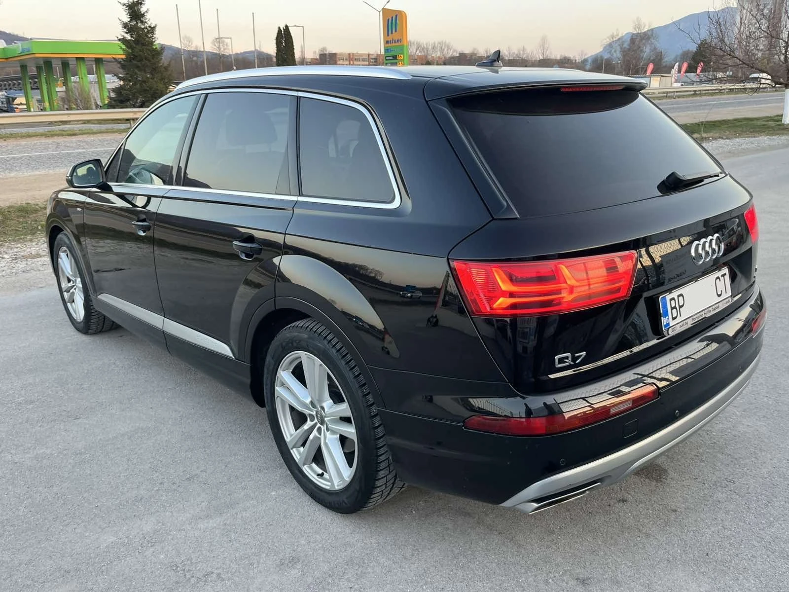 Audi Q7 3.0TDI 272кс QUATTRO S-LINE  NAVI LED DISTRONIK, снимка 5 - Автомобили и джипове - 53825737