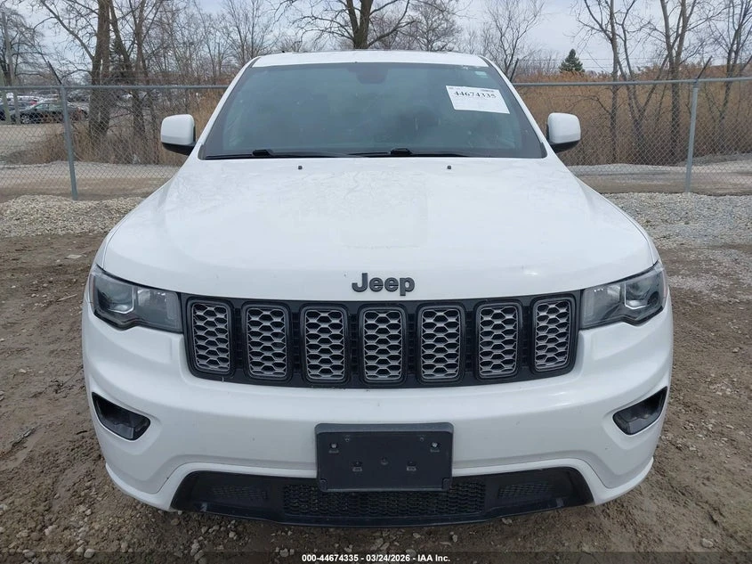 Jeep Grand cherokee 3.6l Altitude 4X4, снимка 12 - Автомобили и джипове - 54528623