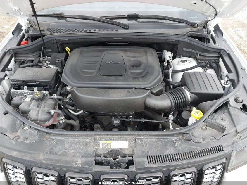 Jeep Grand cherokee 3.6l Altitude 4X4, снимка 10 - Автомобили и джипове - 54528623