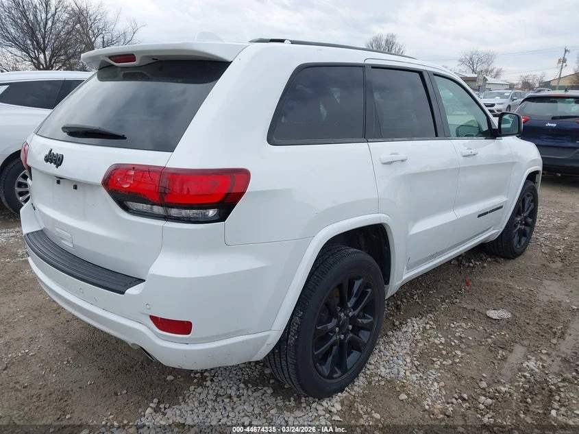 Jeep Grand cherokee 3.6l Altitude 4X4, снимка 4 - Автомобили и джипове - 54528623