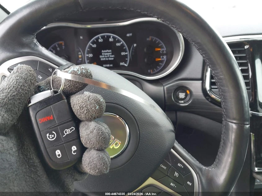 Jeep Grand cherokee 3.6l Altitude 4X4, снимка 11 - Автомобили и джипове - 54528623