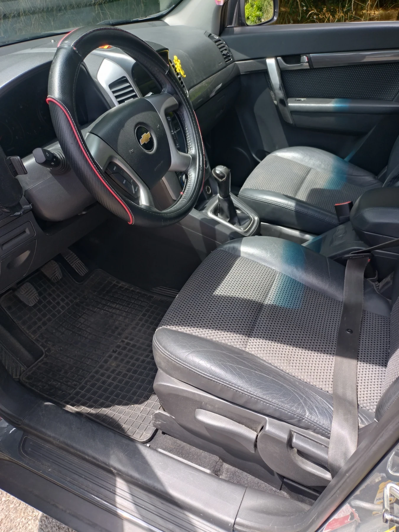 Chevrolet Captiva 2.4-136 к.с., снимка 4 - Автомобили и джипове - 55691028