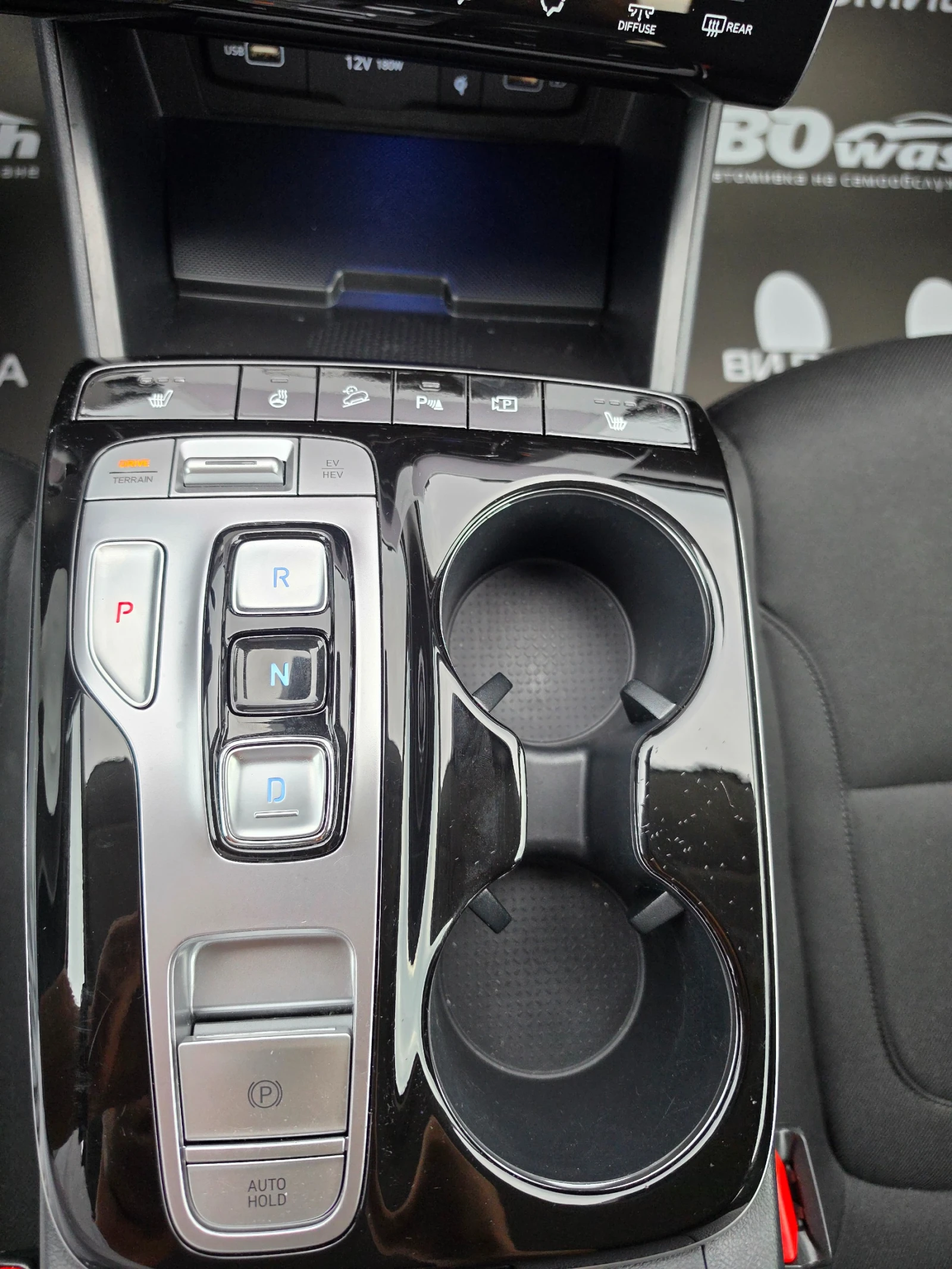 Hyundai Tucson COMFORT, снимка 12 - Автомобили и джипове - 55797531