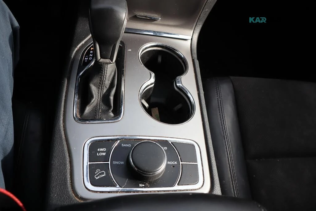 Jeep Grand cherokee ALTITUDE* 4WD* CAMERA* BLINDSPOT* , снимка 14 - Автомобили и джипове - 56734537