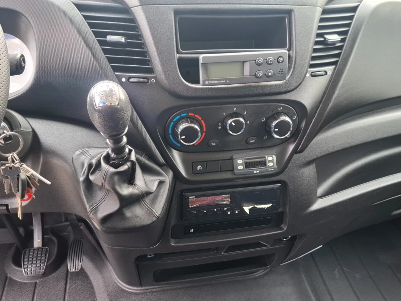 Iveco Daily Euro6B/220V/Климатик, снимка 7 - Камиони - 52133152