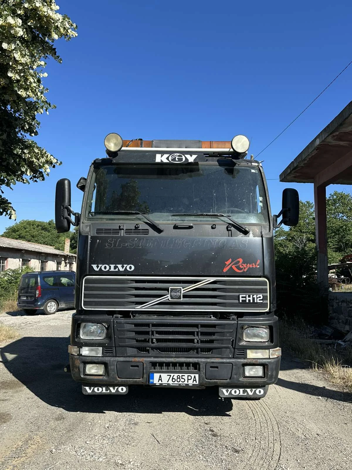 Volvo Fh 12 Mултилифт с кран, снимка 4 - Камиони - 55217154