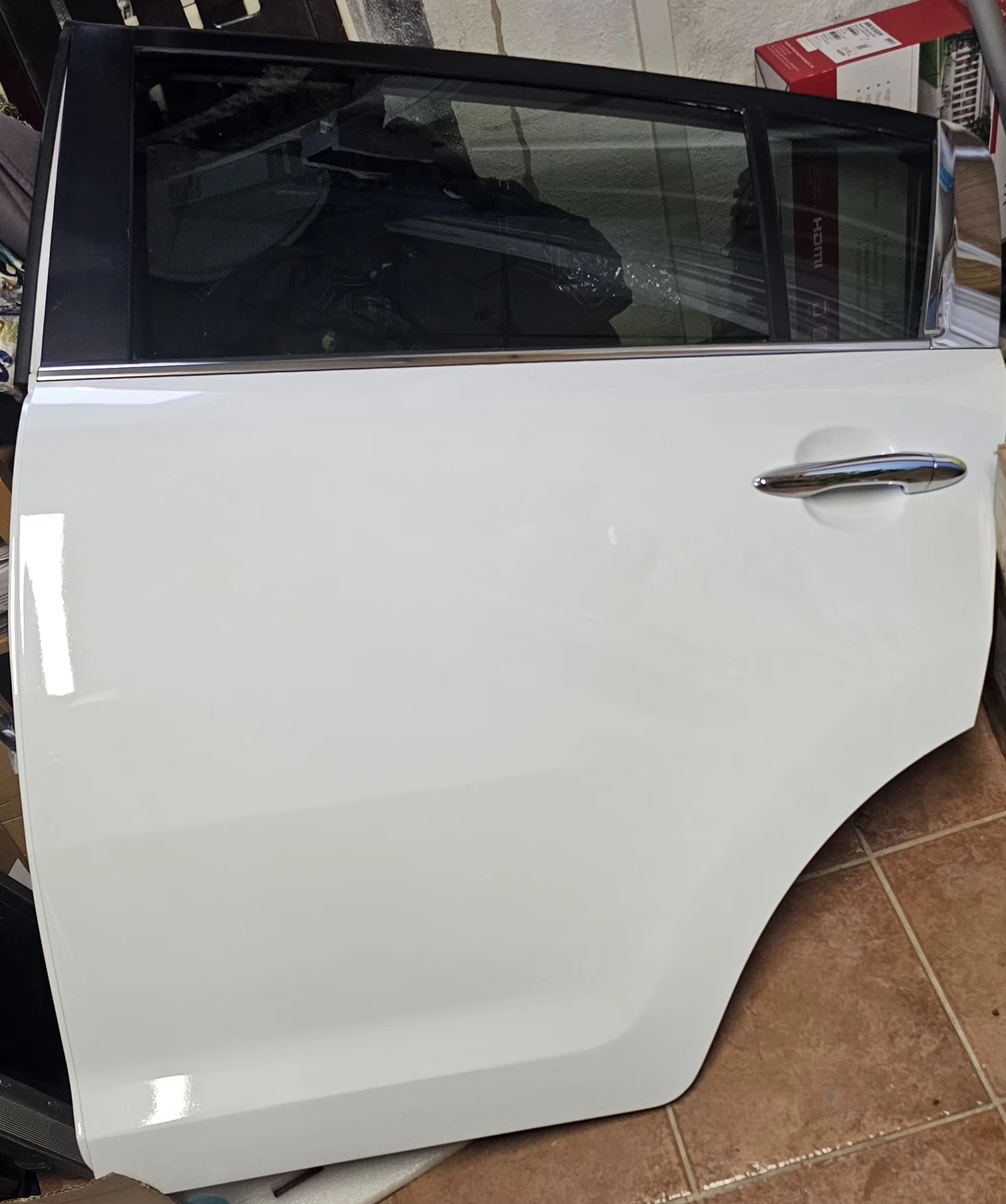 Задна лява врата ОБОРУДВАНА Kia Sportage