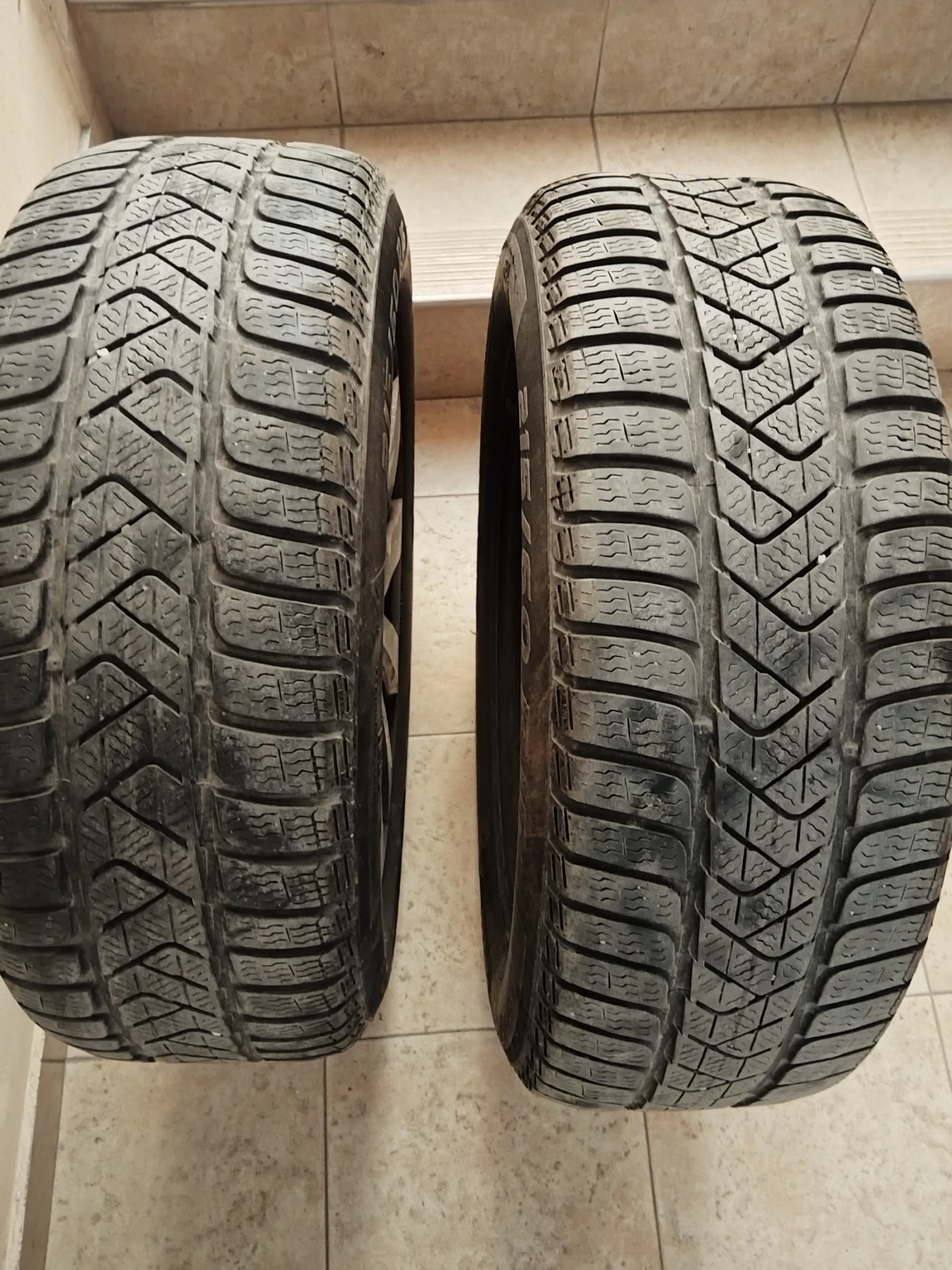 Гуми с джанти Pirelli 215/60R16