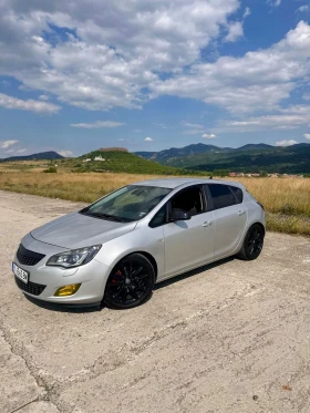 Opel Astra 2.0 CDTI, снимка 3