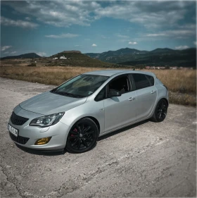 Opel Astra 2.0 CDTI, снимка 2
