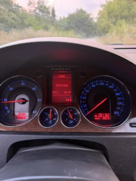 VW Passat 2.0 TDI, снимка 12