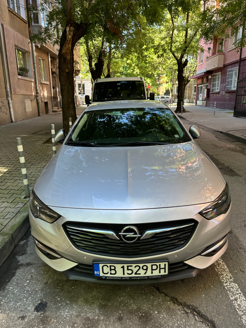 Opel Insignia с фабрична гаранция до фев 25, снимка 1 - Автомобили и джипове - 45977236