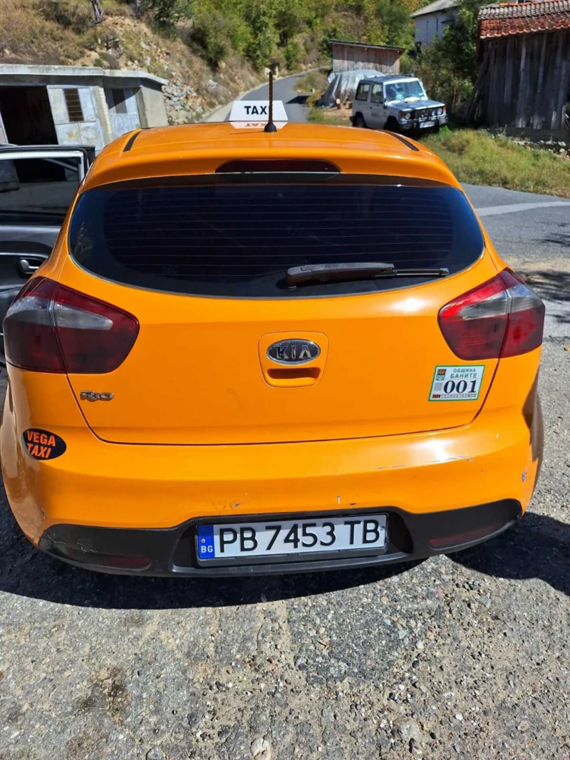 Kia Rio, снимка 4 - Автомобили и джипове - 47493849