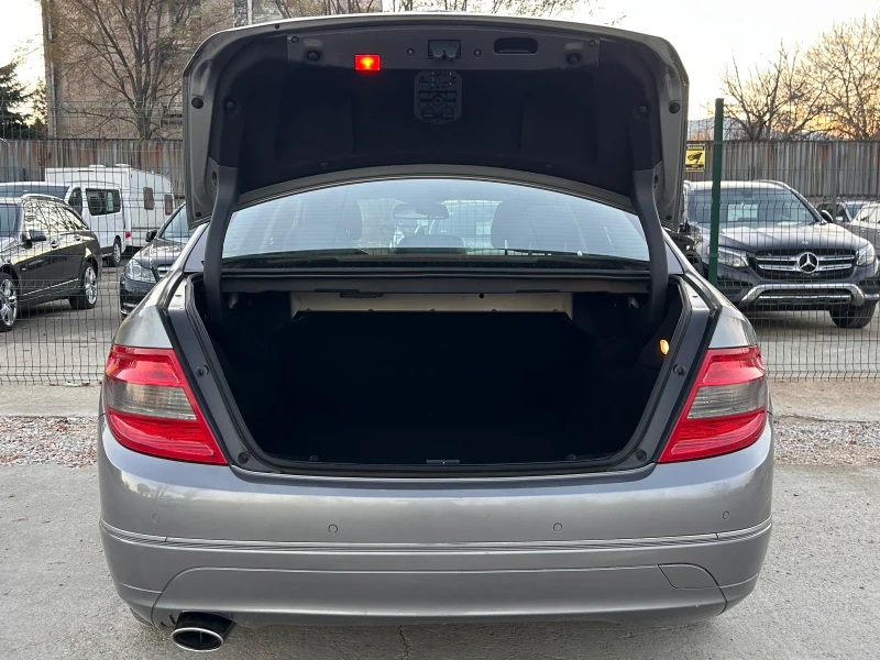 Mercedes-Benz C 220, снимка 5 - Автомобили и джипове - 48015693