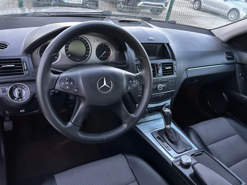 Mercedes-Benz C 220, снимка 11 - Автомобили и джипове - 48015693