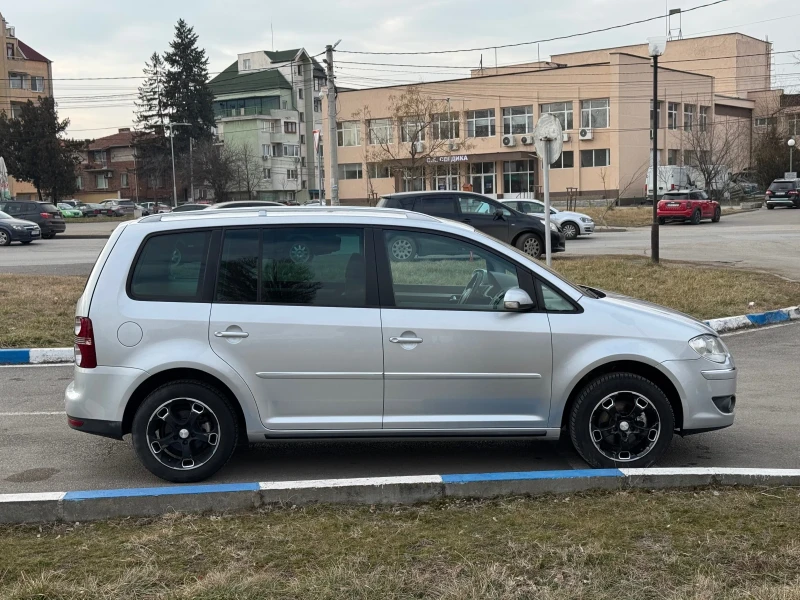 VW Touran 1.9TDi , снимка 4 - Автомобили и джипове - 49123131