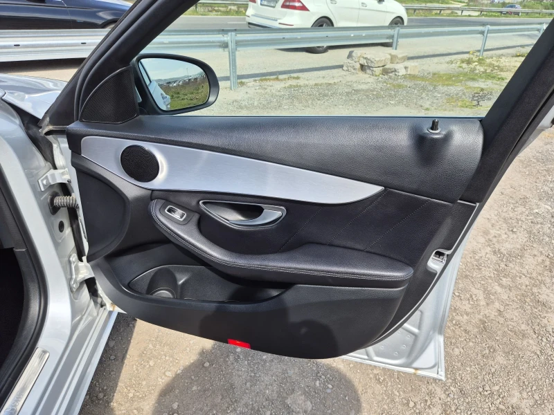 Mercedes-Benz C 220 9G///AMG Line///Panorama , снимка 6 - Автомобили и джипове - 50177564