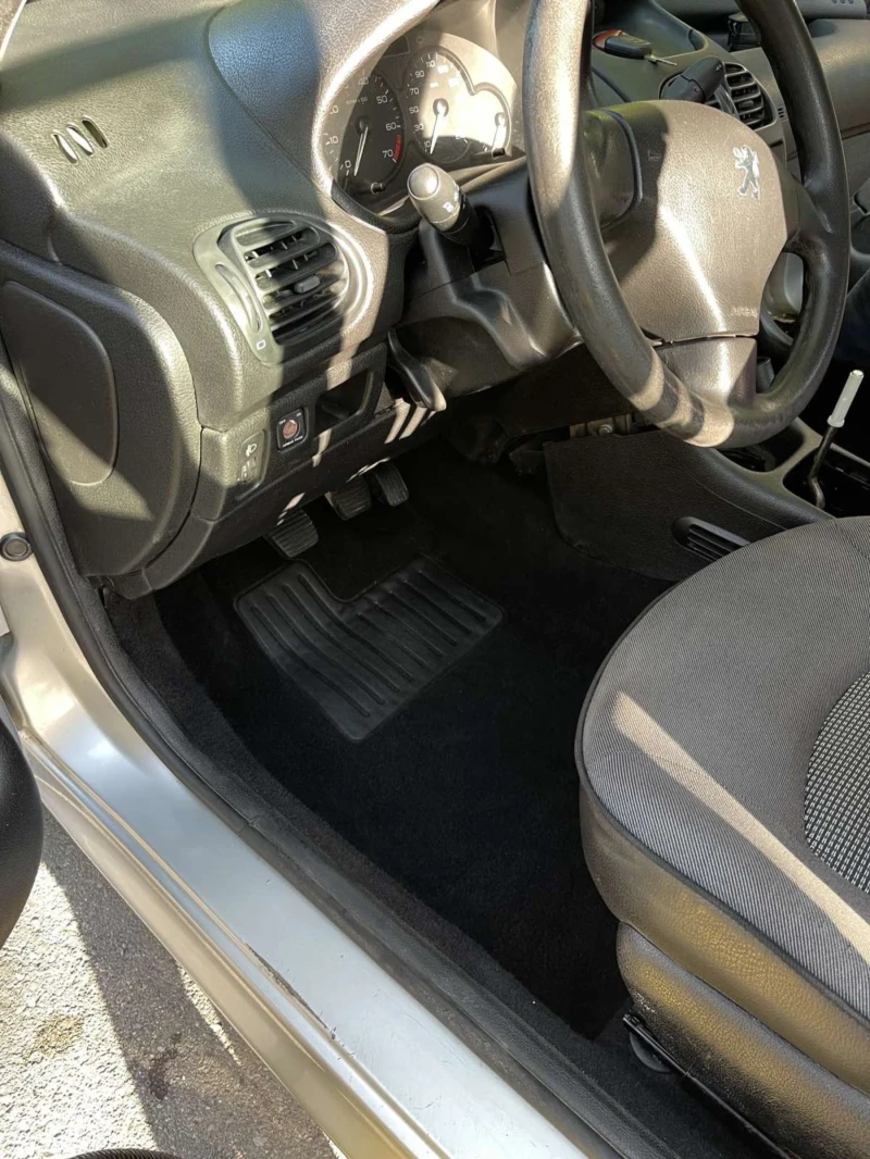 Peugeot 206 1.4   , снимка 7 - Автомобили и джипове - 52398679
