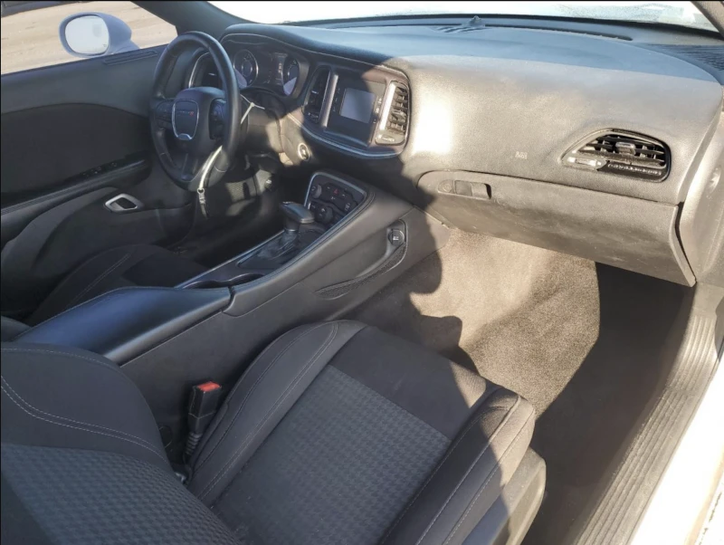 Dodge Challenger АВТОКРЕДИТ, снимка 8 - Автомобили и джипове - 52850259