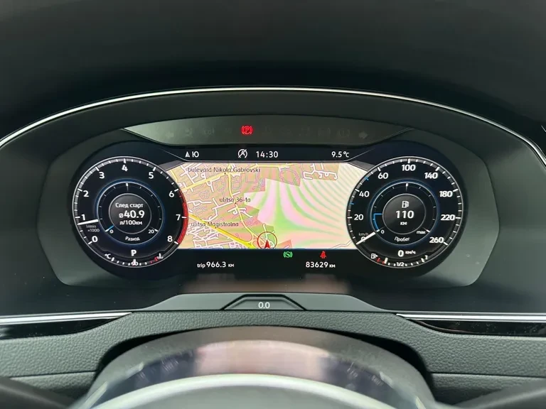 VW Passat Variant 2.0 TSI R-line 4MOTION | Mobile.bg   11