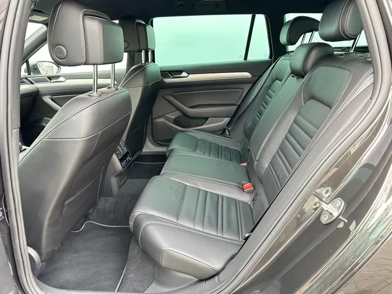 VW Passat Variant 2.0 TSI R-line 4MOTION | Mobile.bg   16