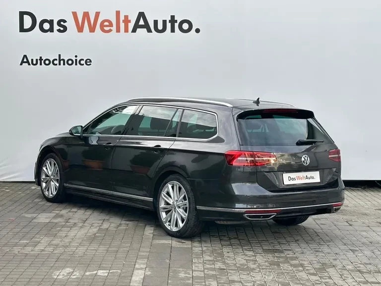 VW Passat Variant 2.0 TSI R-line 4MOTION - изображение 3